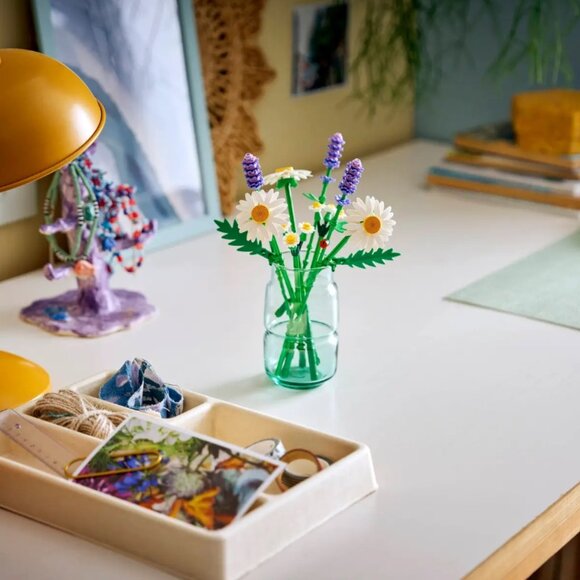 LEGO 11508 Botanicals Daisies New NIB in Hand - Picture 3 of 15